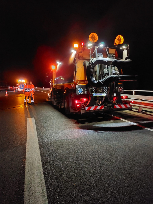 Reinigungsarbeiten Brücke