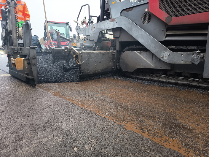 Sanierung offenporiger Asphalt